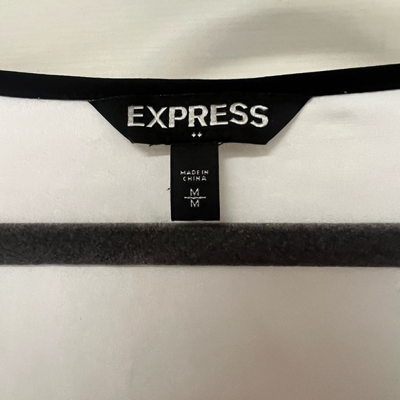 Express Zipper top - Picture 2 of 2